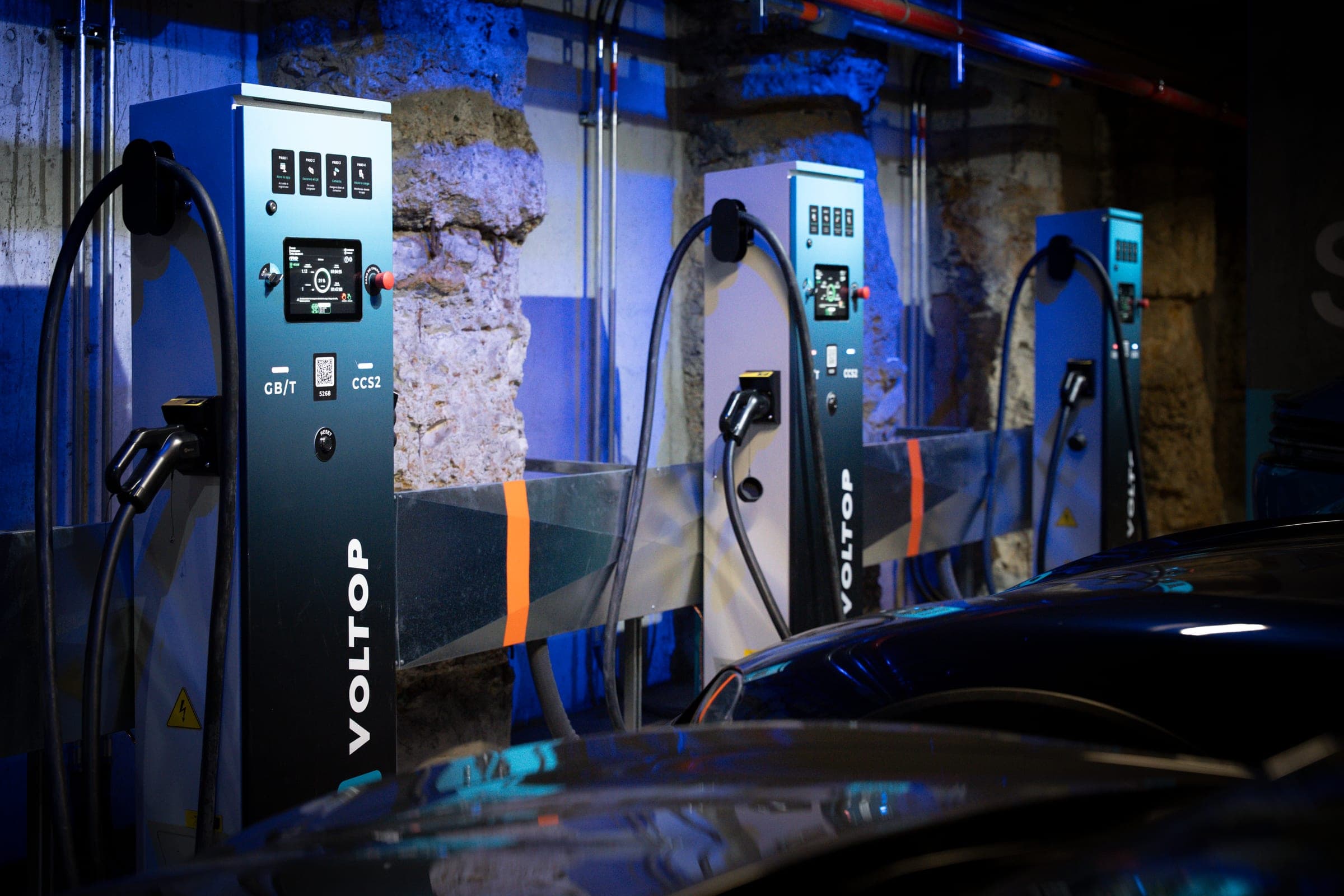 Voltop fast-charging station at Wake, Medellín, with six 80 kW charge points